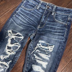 AMERICAN EAGLE Skinny Jeans. Size 2 Short.